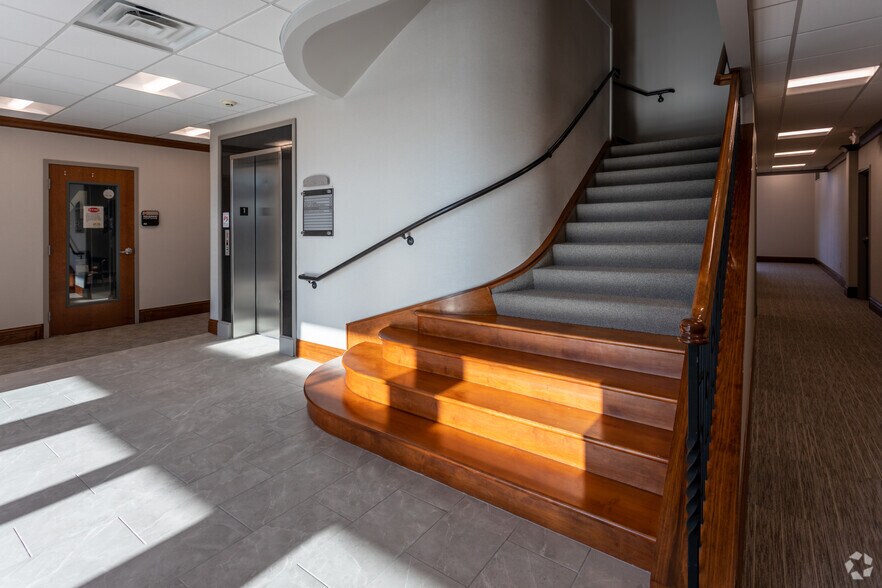 More Photos Of 114 Lovell Rd, Knoxville Medical For Lease