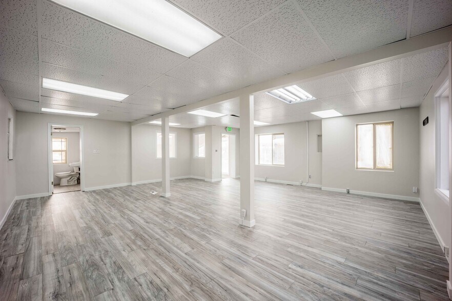 More Photos Of 3841 S Highland Dr, Salt Lake City Freestanding For Sale