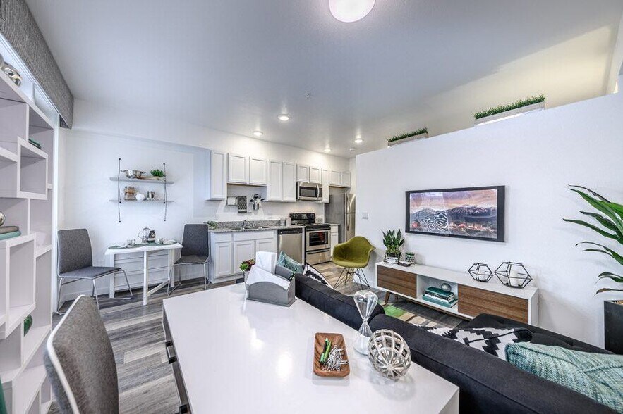 More Photos Of 1125 Avenue of the Oaks, Sparks Apartments For Lease
