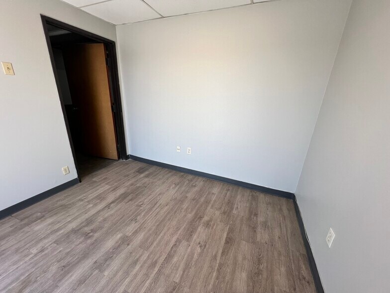 More Photos Of 500-508 Alvord Ave, Fort Worth Warehouse For Lease