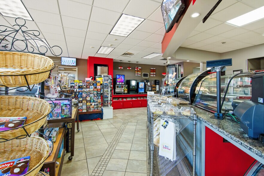 More Photos Of 7 Honey Springs Loop, Brumley Service Station For Sale