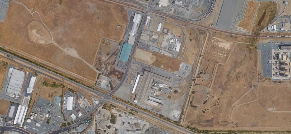 More Photos Of 1101-1501 Loveridge Rd, Pittsburg Unknown For Lease