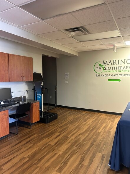 More Photos Of 8904 Cross Park Dr, Knoxville Medical For Lease