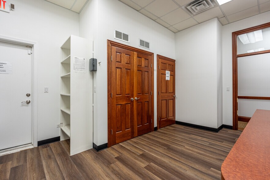 More Photos Of 2220 W Belmont Ave, Chicago Apartments For Sale