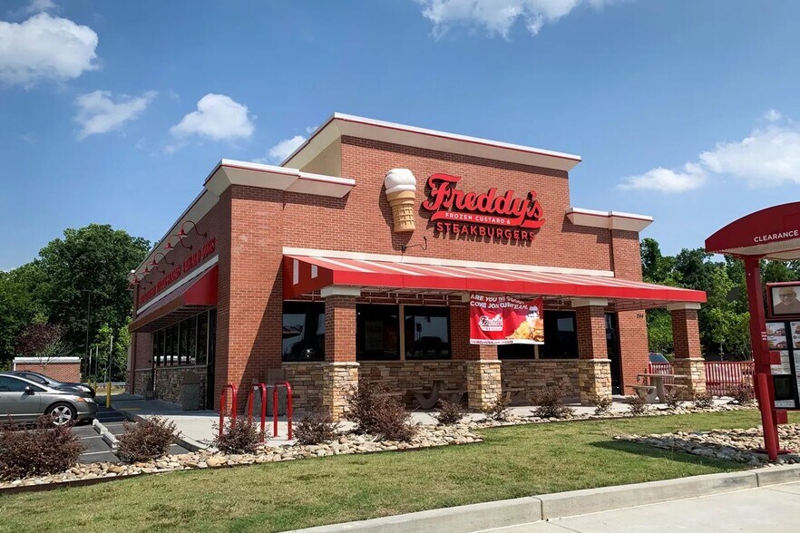 More Photos Of 4130 Dawson Forest Rd E, Dawsonville Unknown For Lease