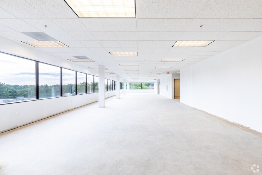 More Photos Of 4 Taft Ct, Rockville Medical For Sale