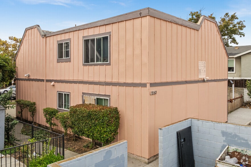 More Photos Of 1550 Crucero Dr, San Jose Apartments For Sale