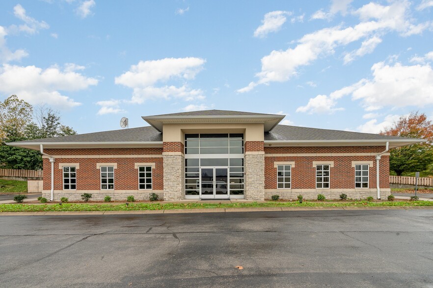 Primary Photo Of 1001 Merylinger Ct, Franklin Medical For Lease