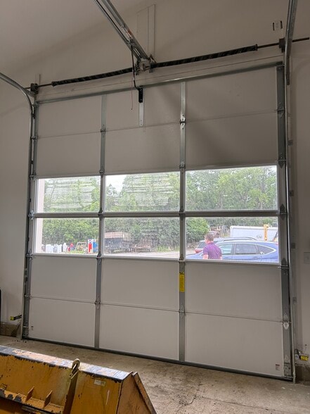 More Photos Of 441 Clover Mill Rd, Exton Self Storage For Lease