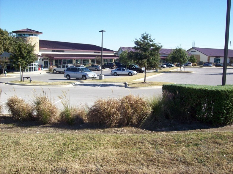 More Photos Of 1603 Ranch Road 620 N, Lakeway Office For Lease