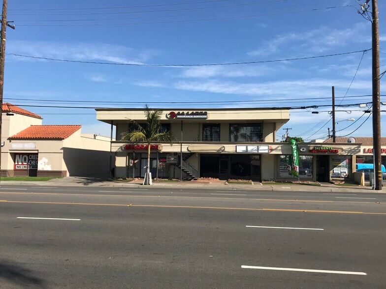 More Photos Of 1149-1163 N Tustin St, Orange General Retail For Lease