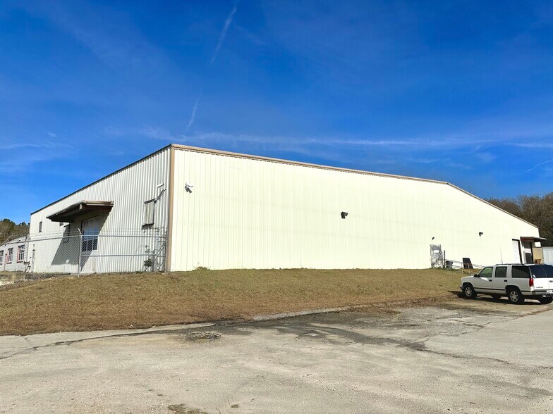 Primary Photo Of 318 Modoc Rd, Swainsboro Manufacturing For Lease