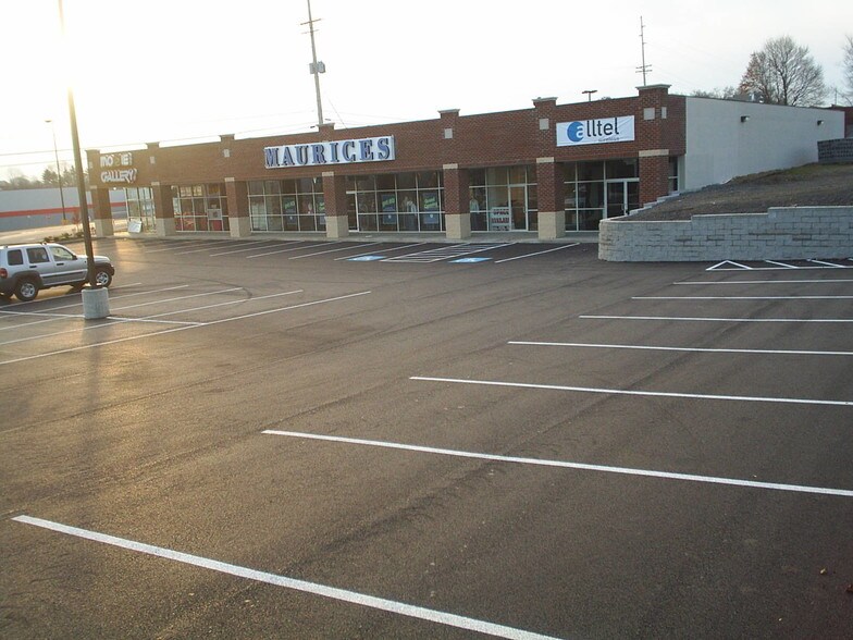 More Photos Of 2789 E State St, Salem Unknown For Lease