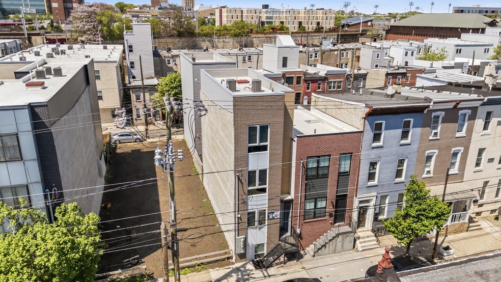 More Photos Of 2010 N 8th St, Philadelphia Apartments For Sale