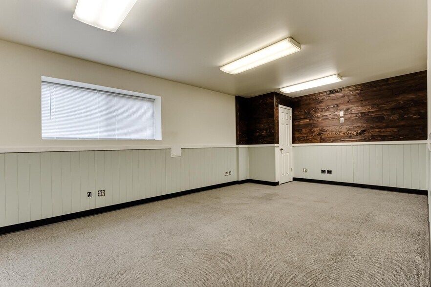 More Photos Of 810 S 2nd St, Harrisburg Warehouse For Sale