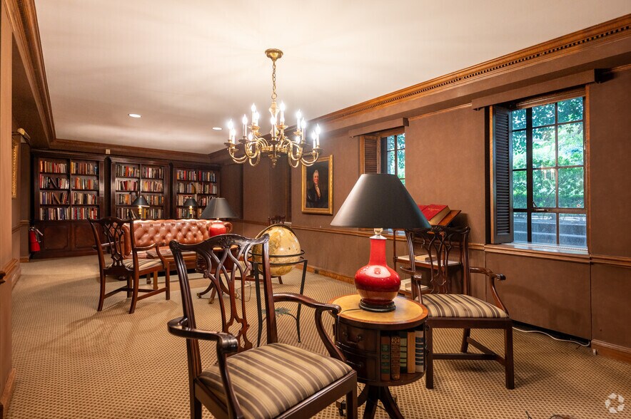 More Photos Of 353 W 56th St, New York Apartments For Sale