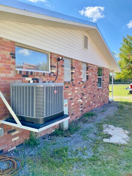 More Photos Of 1307 Highway 11 S, Picayune Specialty For Sale