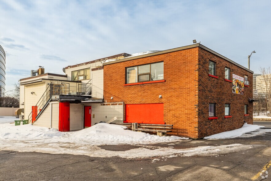 More Photos Of 303 Kendall Av, Ottawa Apartments For Sale
