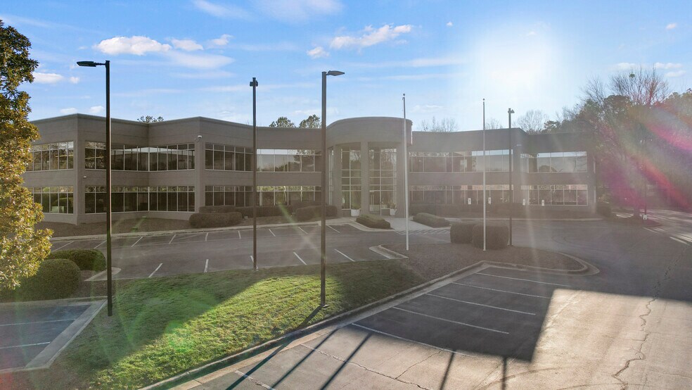 More Photos Of 5520 Capital Center Dr, Raleigh Office For Sale