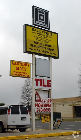 More Photos Of 7045 Read Blvd, New Orleans General Retail For Lease