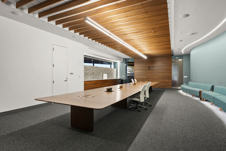 More Photos Of 1 Qbe Way, Sun Prairie Unknown For Lease
