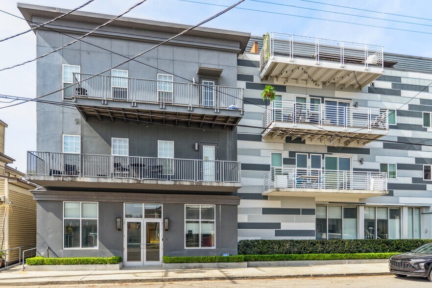 More Photos Of 8616 Oak St, New Orleans Apartments For Sale