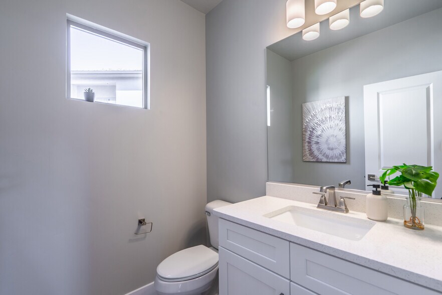 More Photos Of 278 2020 w, Hurricane Specialty For Sale