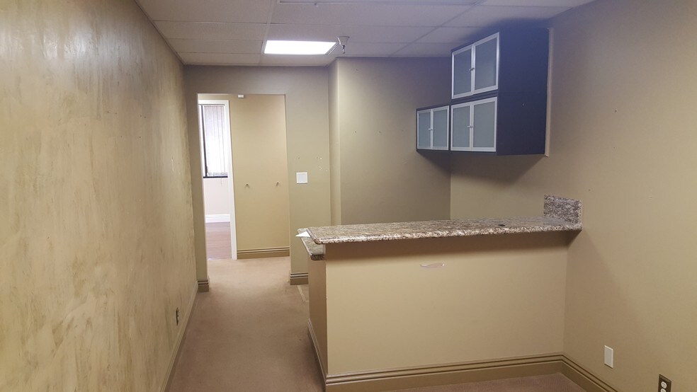 More Photos Of 2876 Sycamore Dr, Simi Valley Medical For Lease