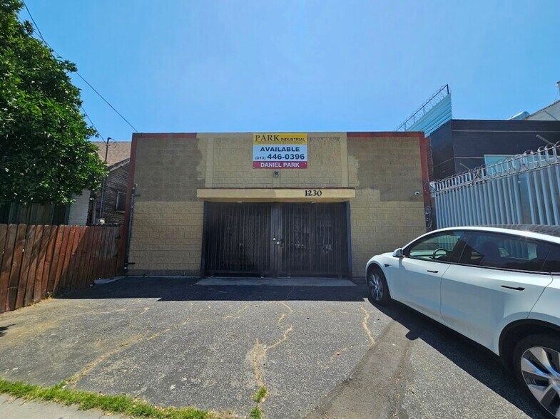 More Photos Of 1230 Hooper Ave, Los Angeles Warehouse For Sale