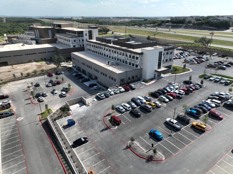 More Photos Of 3011 W Loop 1604 N, San Antonio Medical For Lease