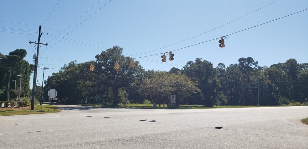 More Photos Of 10105 N Us-17 Hwy, Mc Clellanville Convenience Store For Sale