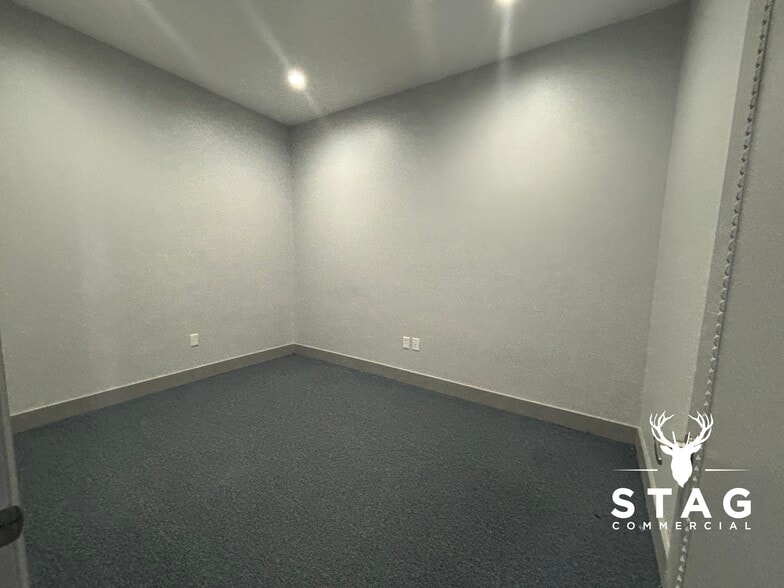 More Photos Of 8800 US Highway 380, Cross Roads Medical For Lease