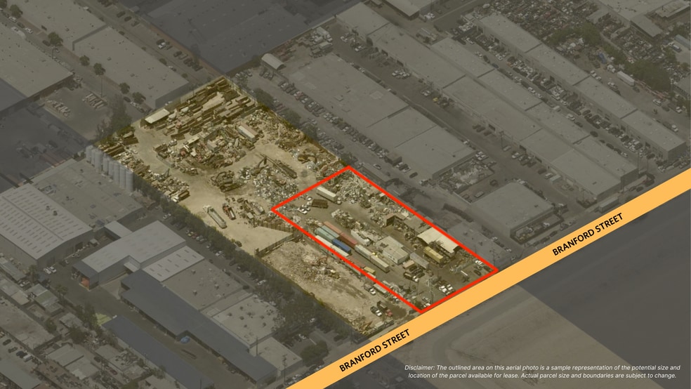 More Photos Of 12207 Branford St, Sun Valley Land For Lease