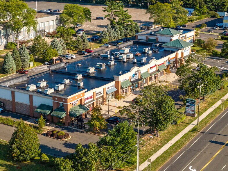 More Photos Of 482-496 S Broad St, Meriden Freestanding For Sale