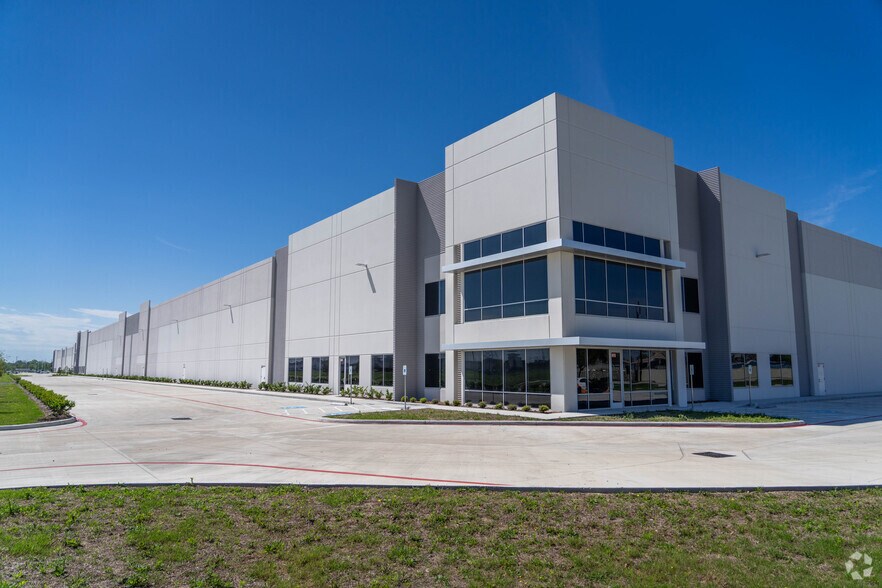 Primary Photo Of 13930 Journey Rd, Houston Warehouse For Sale