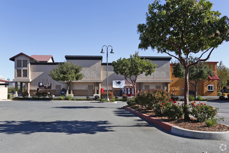 More Photos Of 5005-5035 Lone Tree Way, Antioch Unknown For Lease