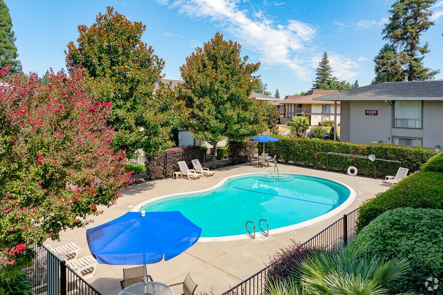 More Photos Of 6290 Fennwood Ct, Sacramento Apartments For Sale