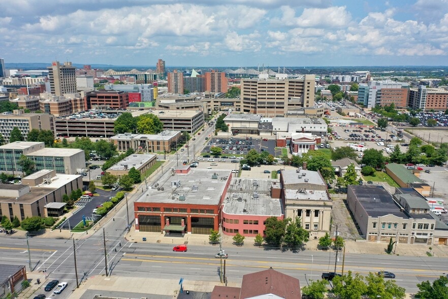 More Photos Of 501-505 E Broadway, Louisville Medical For Lease