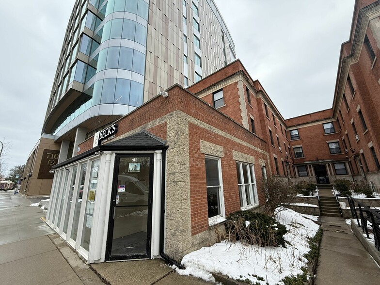 More Photos Of 716 Clark St, Evanston Apartments For Sale