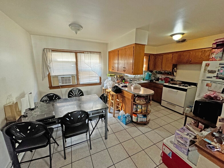 More Photos Of 1623 S Harlem Ave, Berwyn Apartments For Sale