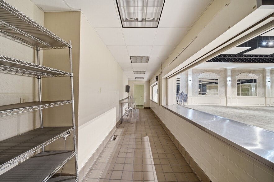 More Photos Of 7100 E 31st St, Tulsa Religious Facility For Sale