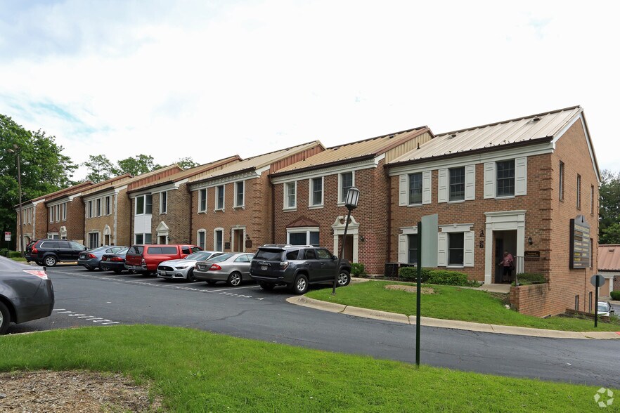 More Photos Of 12100-12128 Heritage Park Cir, Silver Spring Medical For Sale