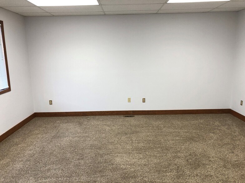 More Photos Of 601 E Seltice St, Post Falls Office For Lease