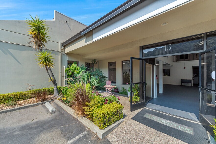 More Photos Of 1925 Francisco Blvd E, San Rafael Light Manufacturing For Lease