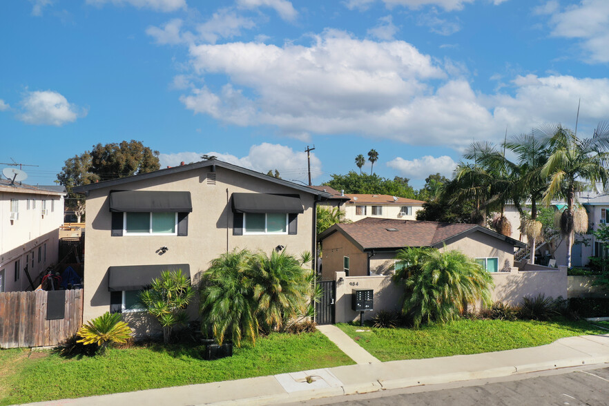 Primary Photo Of 984 El Camino Dr, Costa Mesa Apartments For Sale