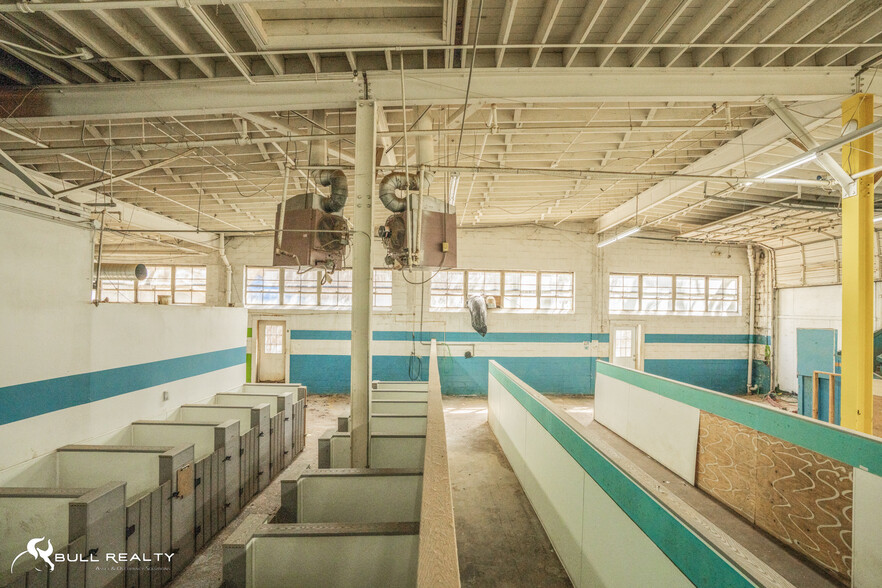 More Photos Of 765 North Ave NE, Atlanta Warehouse For Sale