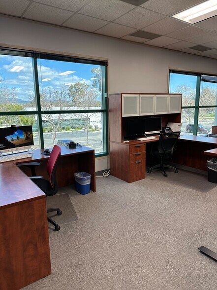 More Photos Of 6601 Owens Dr, Pleasanton Office For Lease