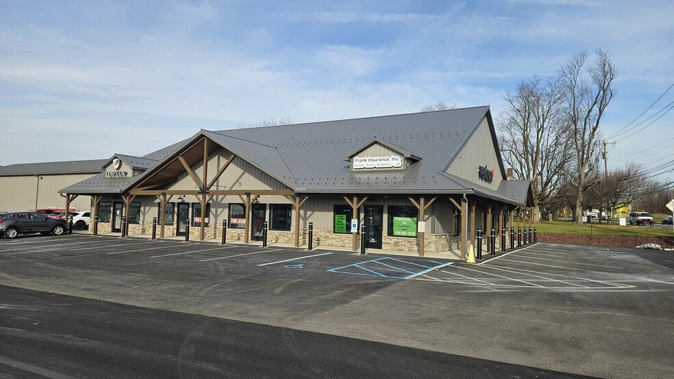 More Photos Of 887 Wyoming Ave, Wyoming Office For Sale