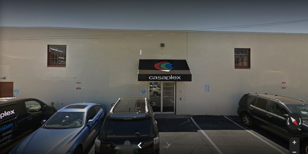 Primary Photo Of 10582 Metropolitan Ave, Kensington Flex For Lease