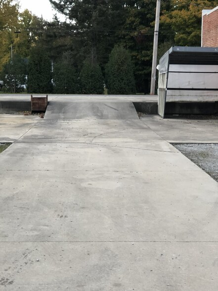 More Photos Of 496 IN-26, Frankfort Warehouse For Sale